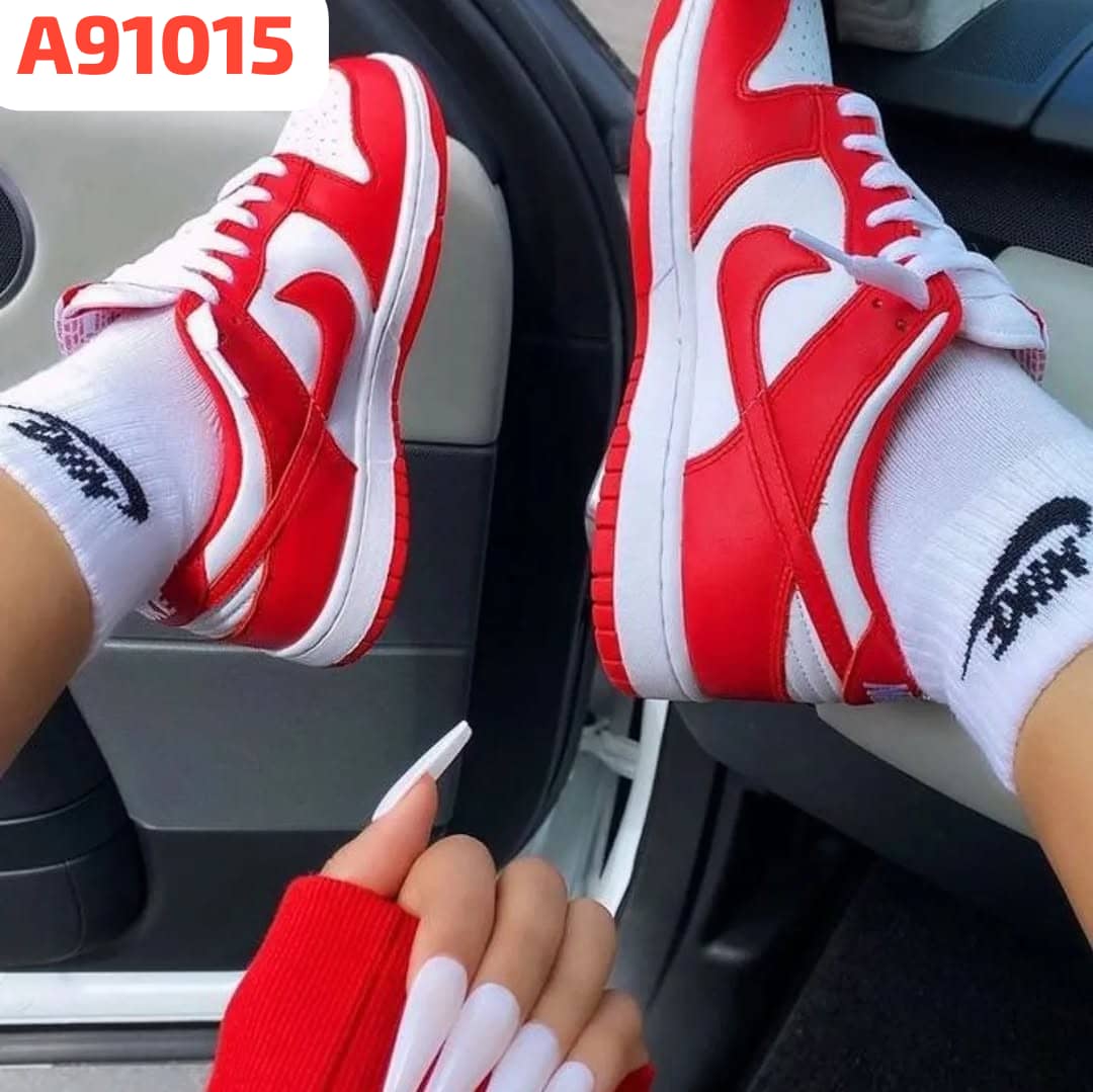 NIKE