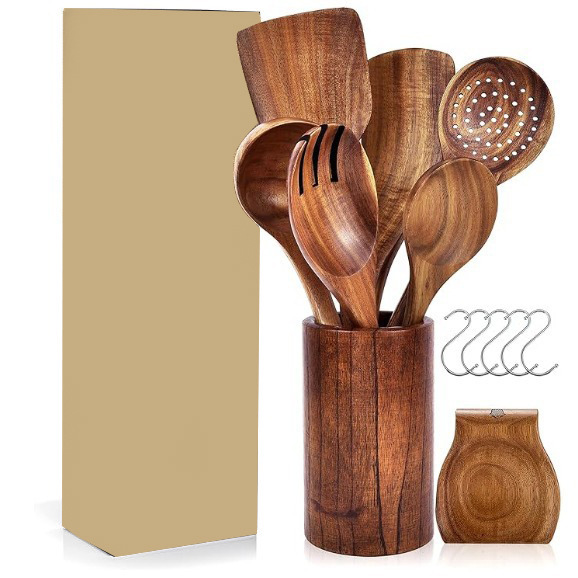Set of wooden spoon
